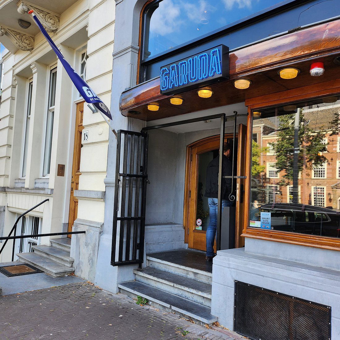 Garuda Restaurant, Restaurant in Chicago