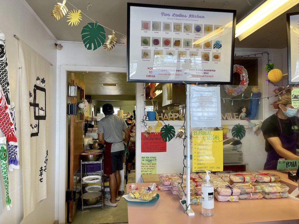 Two Ladies Kitchen restaurant in Big Island
