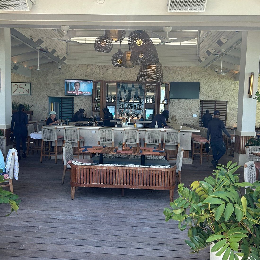 24 Degrees Restaurant