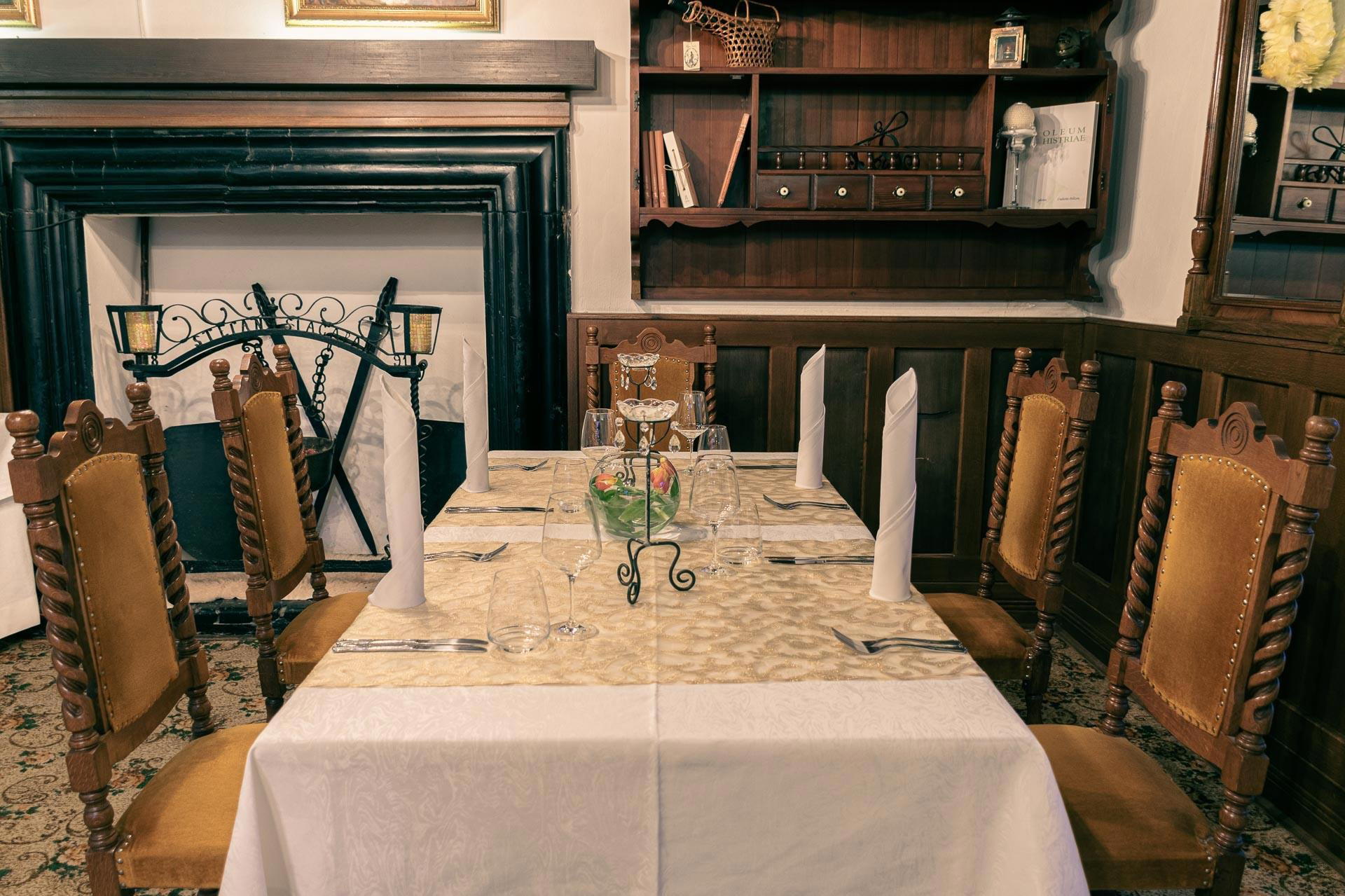 Restavracija Grad Kromberk restaurant in Nova Gorica, Slovenia