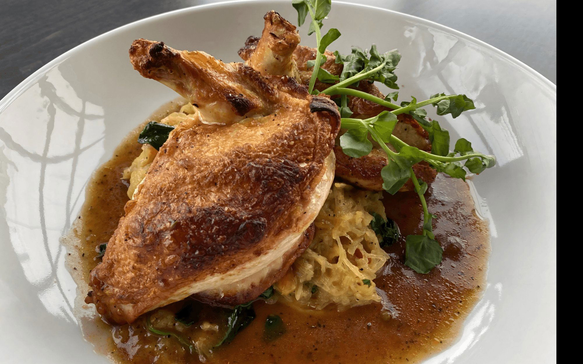 Hilltop Kitchen & Bar, Restaurant in Syosset