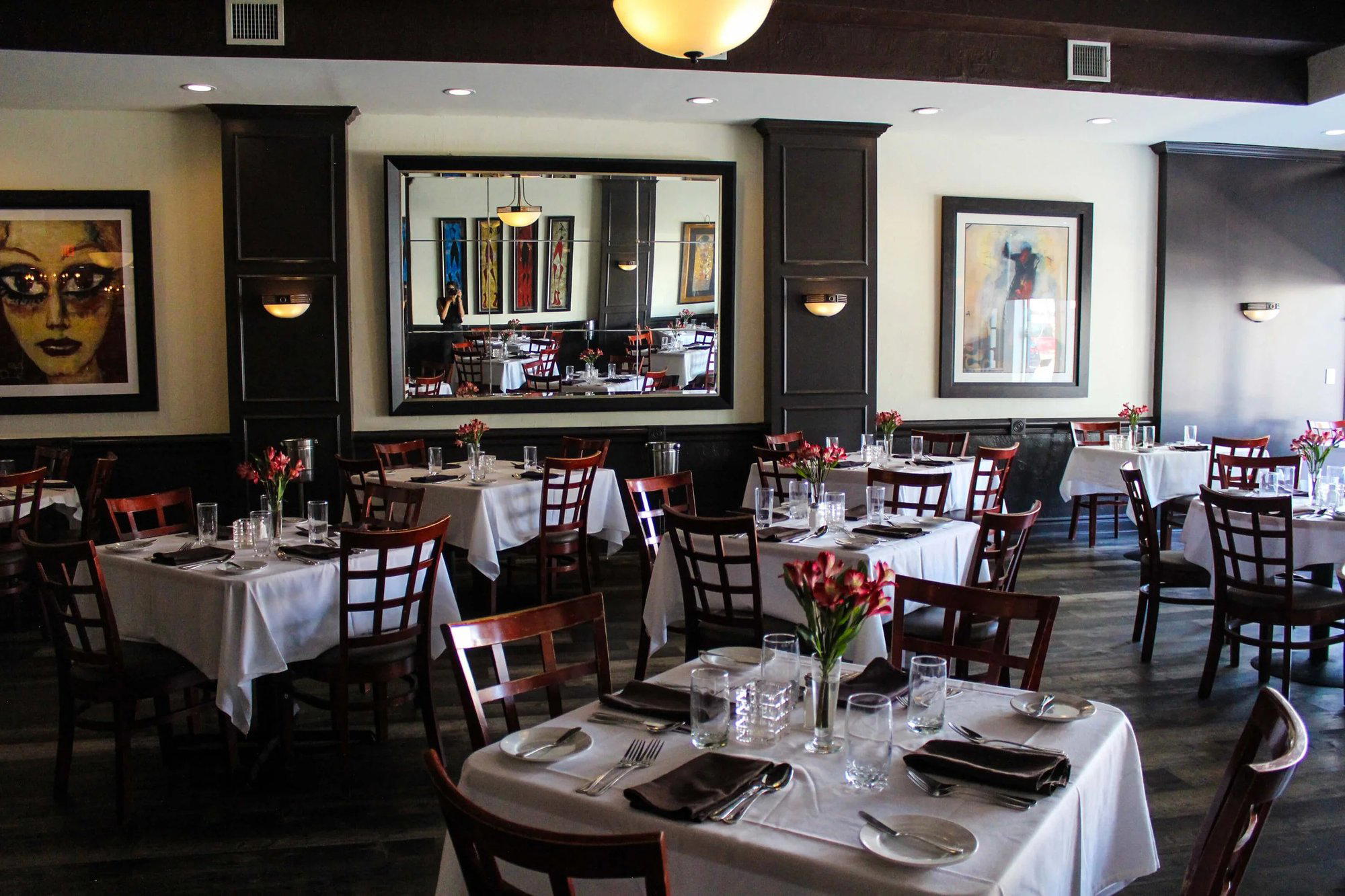 Cafe Avanti restaurant in Miami Beach, United States
