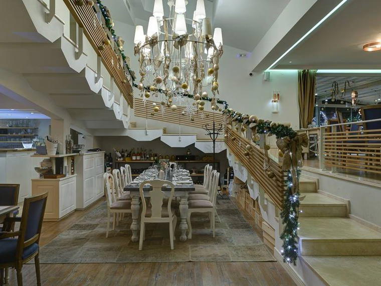 Kritikos Gallery & Restaurants, Panorama, Greece
