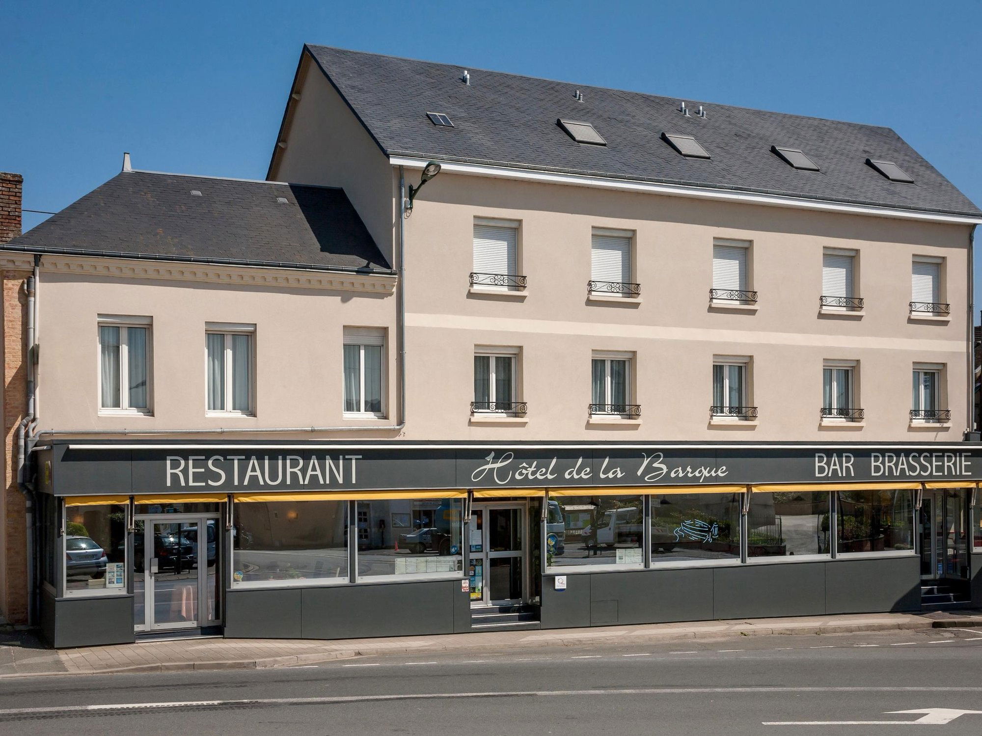 Hôtel de la Barque, Restaurant in Beaumont Sur Sarthe