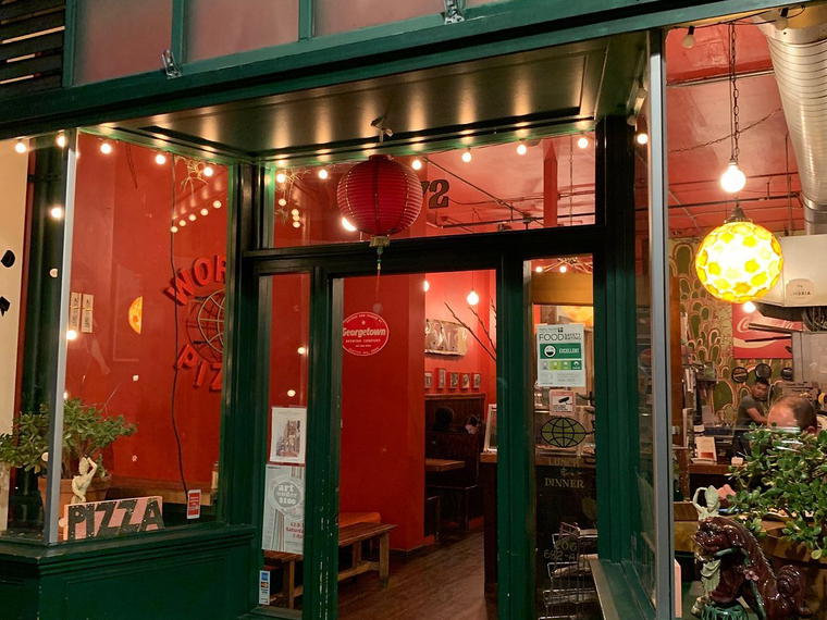 World Pizza, Seattle, United States