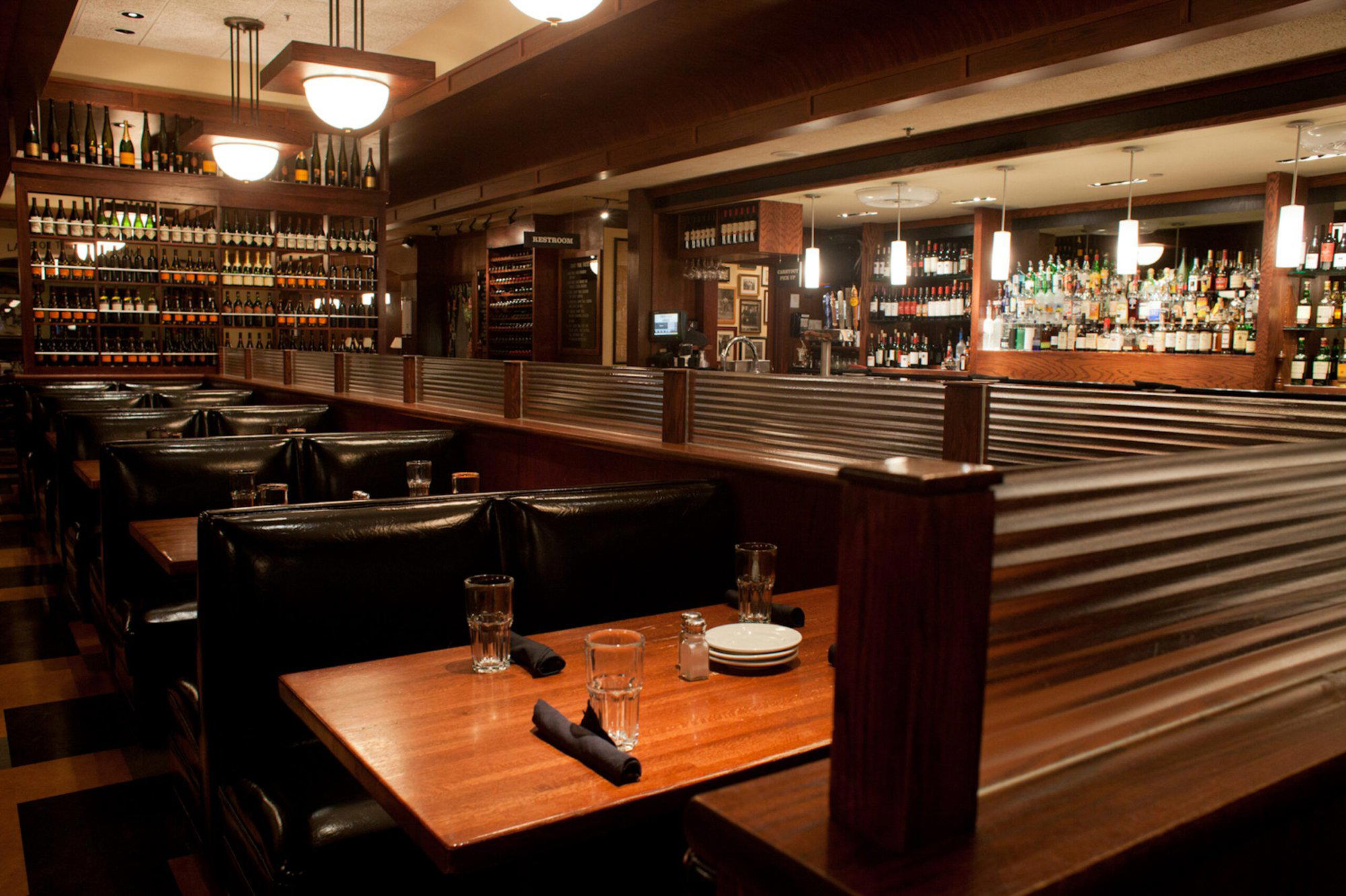 Twin City Grill restaurant in Bloomington, United States