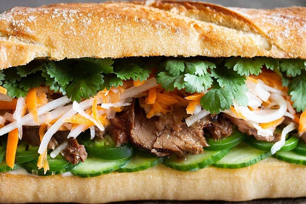 Yummy Banh Mi and Boba Tea, Coffee restaurant in Hiawatha
