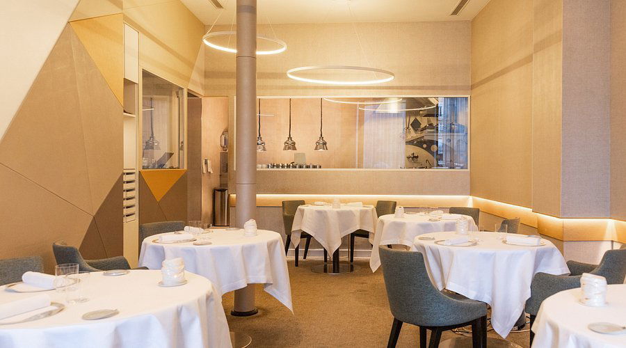 Alliance, Restaurant in Paris