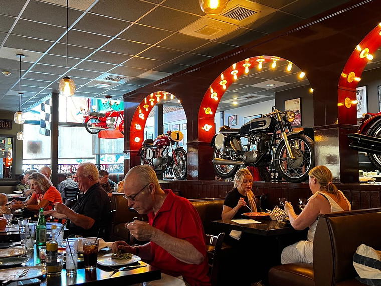 Cafe Veloce, Kirkland, United States