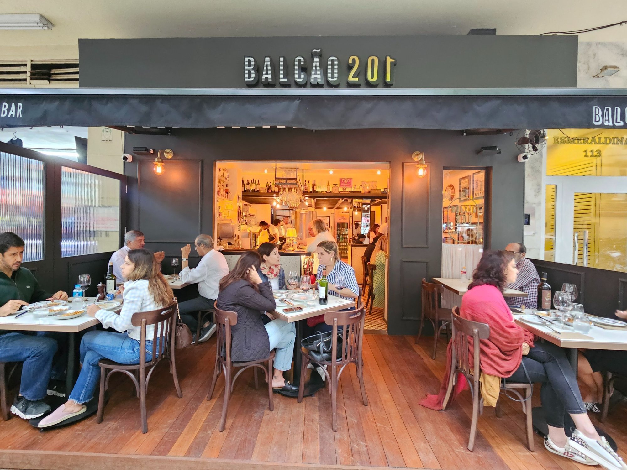 Balcão 201