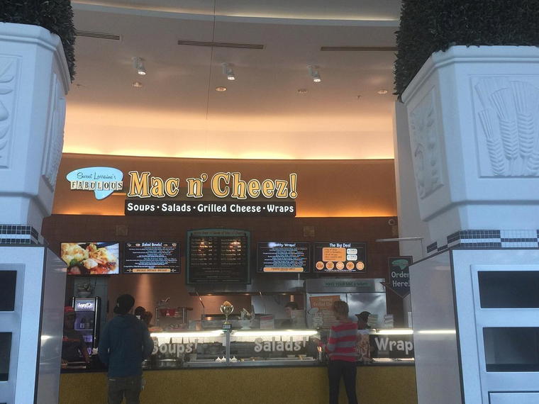 Sweet Lorraine's Mac & Cheez, Auburn Hills, United States