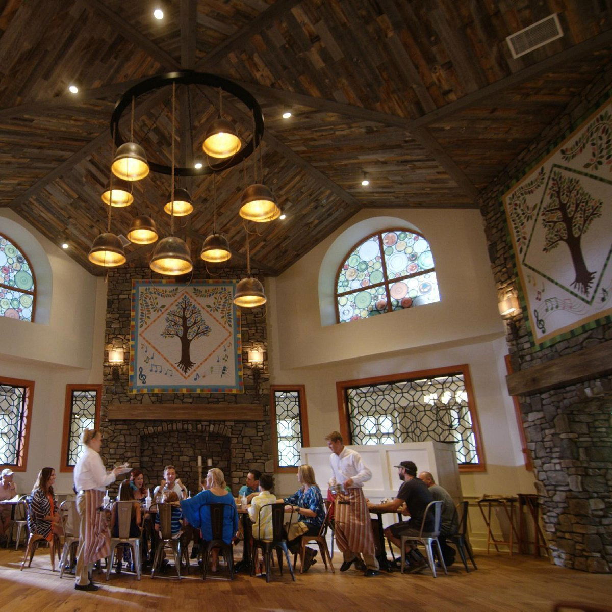 Song & Hearth: A Southern Eatery, Restaurant in Pigeon Forge