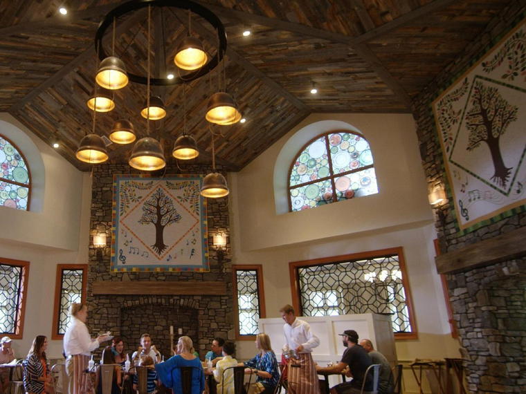 Song & Hearth: A Southern Eatery, Pigeon Forge, United States
