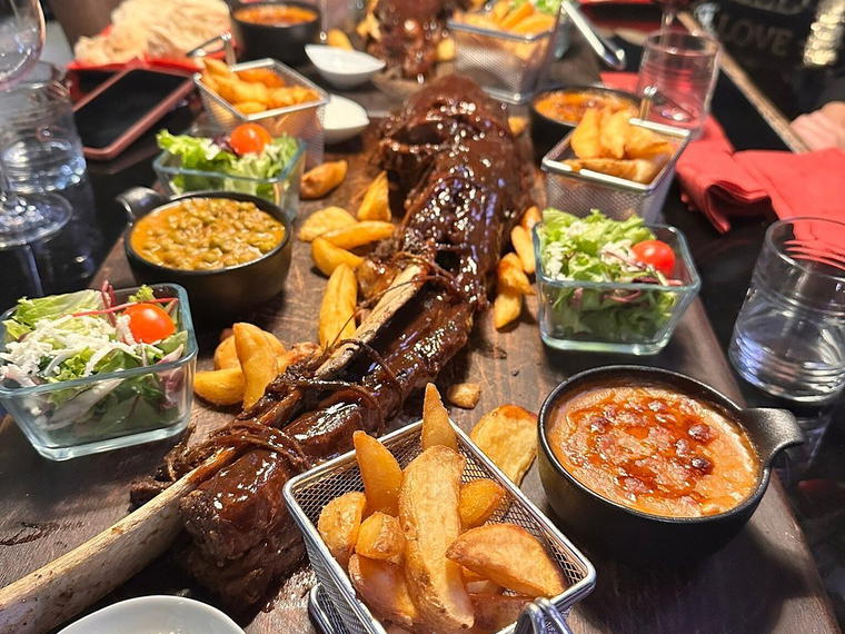 R&B Food, Zagreb, Croatia