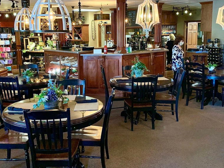Grapevine Café, Green Bay, United States