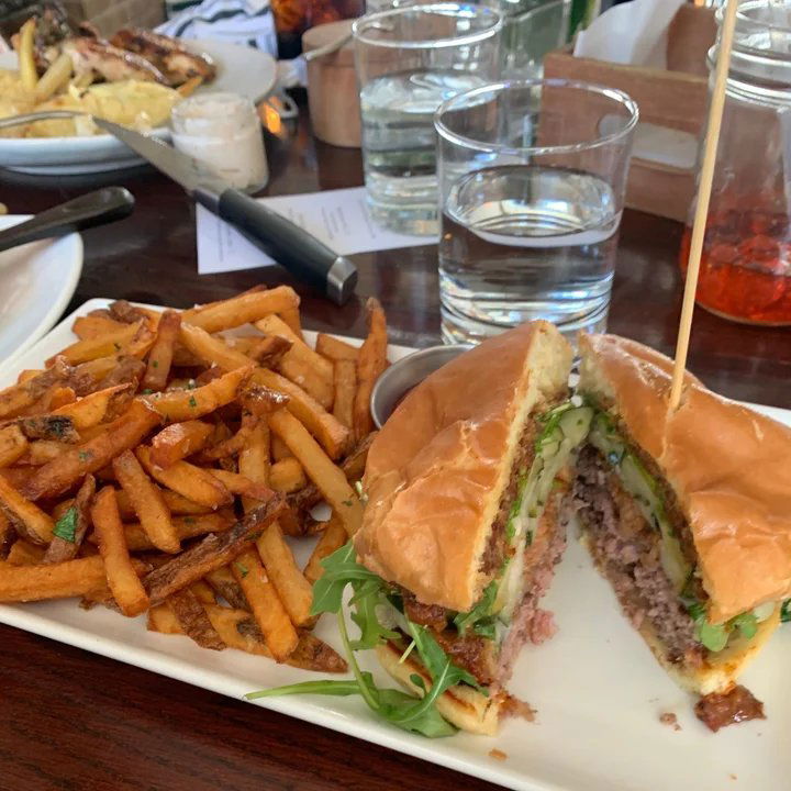 The Tap Room, Restaurant in Washington