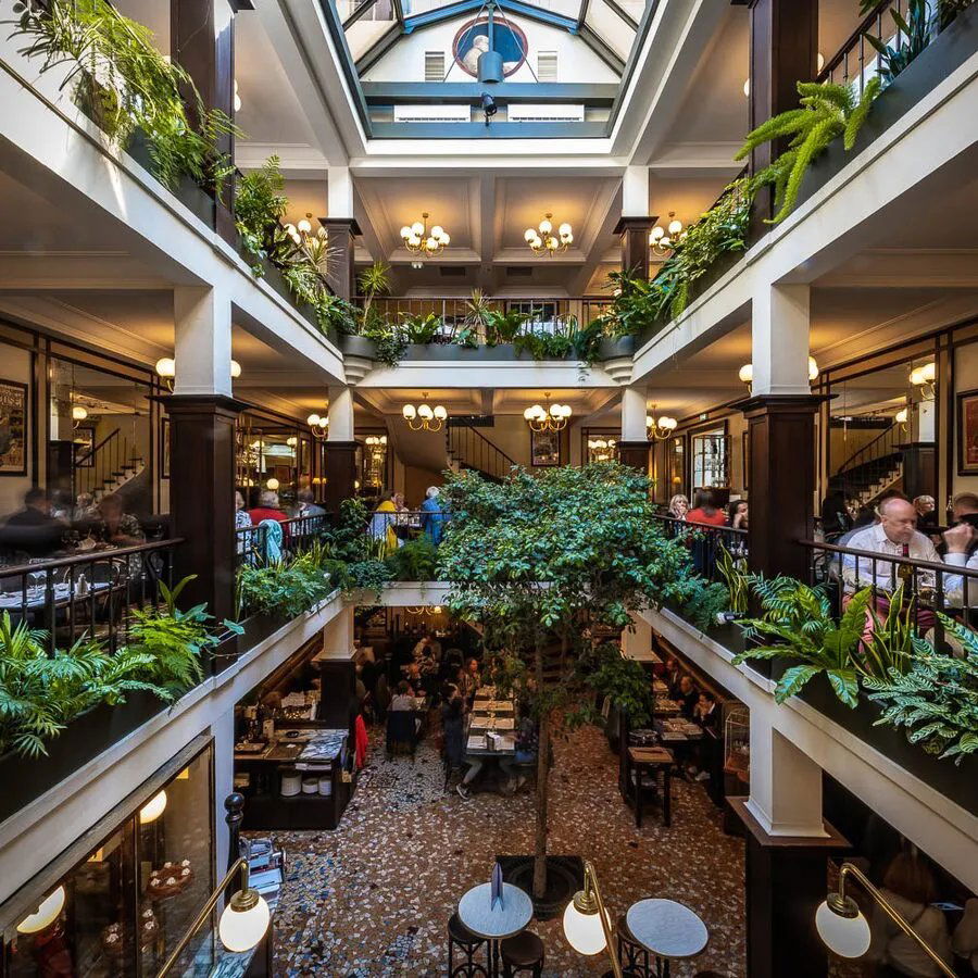 Le Café du Commerce, Restaurant in Paris