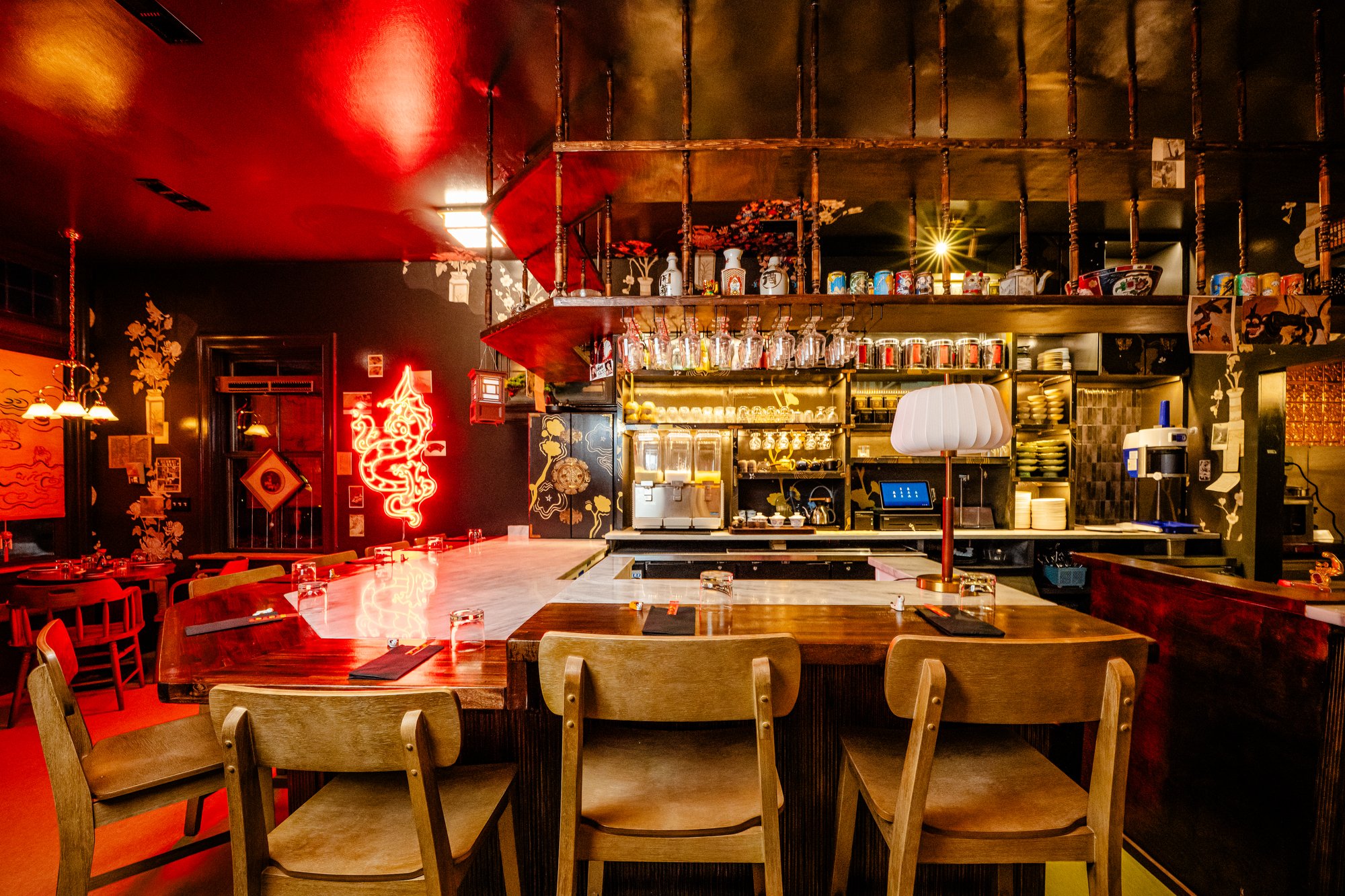 Charleston's restaurant in Warr Acres
