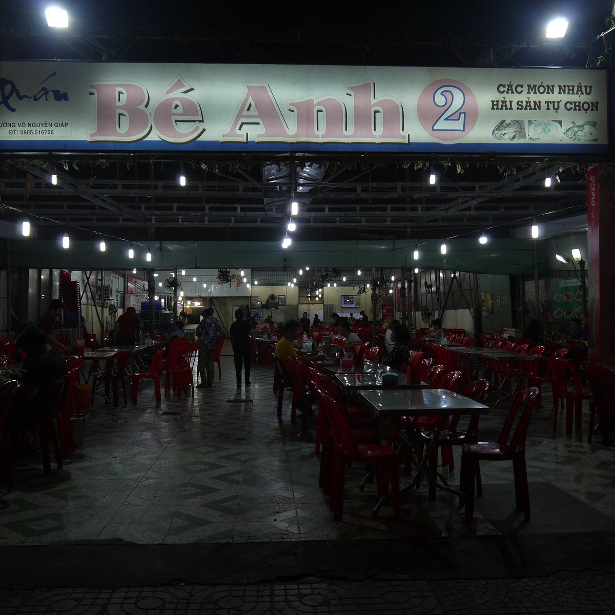 Nhà Hàng Bé Anh restaurant in Son Tra, Vietnam