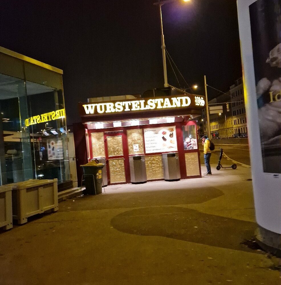 Würstelstand am Südtiroler Platz, Restaurant in Vienna
