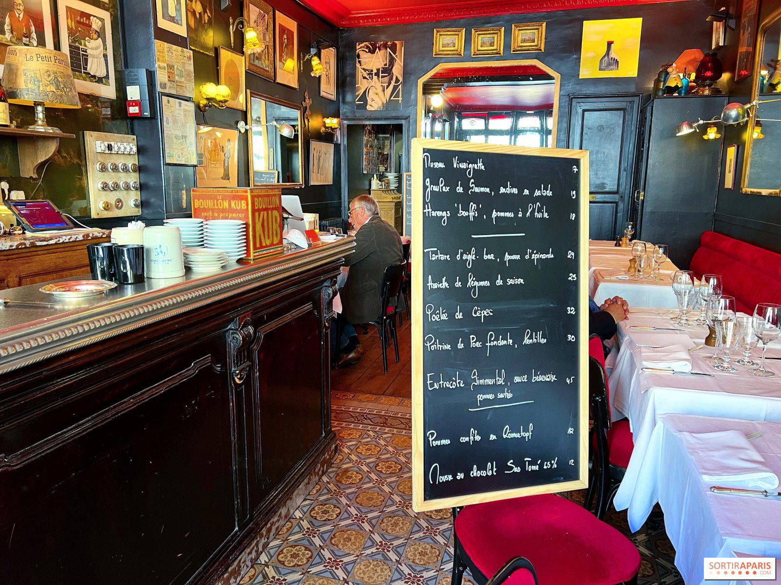 Café Max restaurant in Paris, France