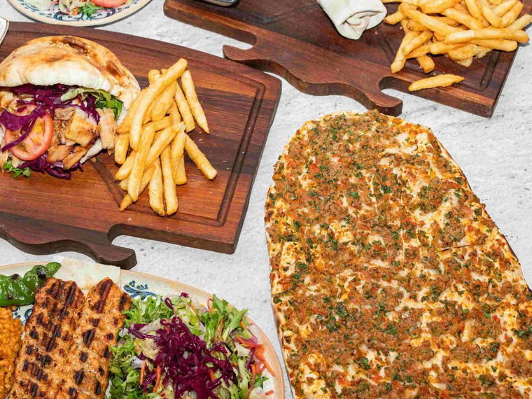 A La Istanbul Turkish Cuisine, Ottawa, Canada