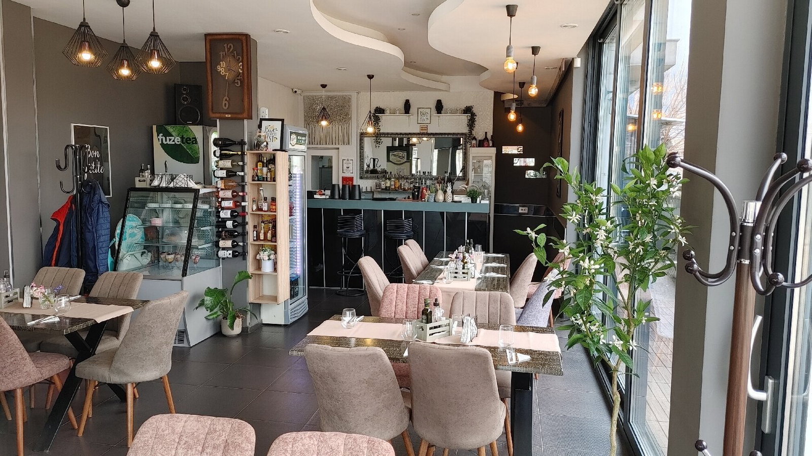 Boutique Fine Dining Salon, Balchik, Bulgaria