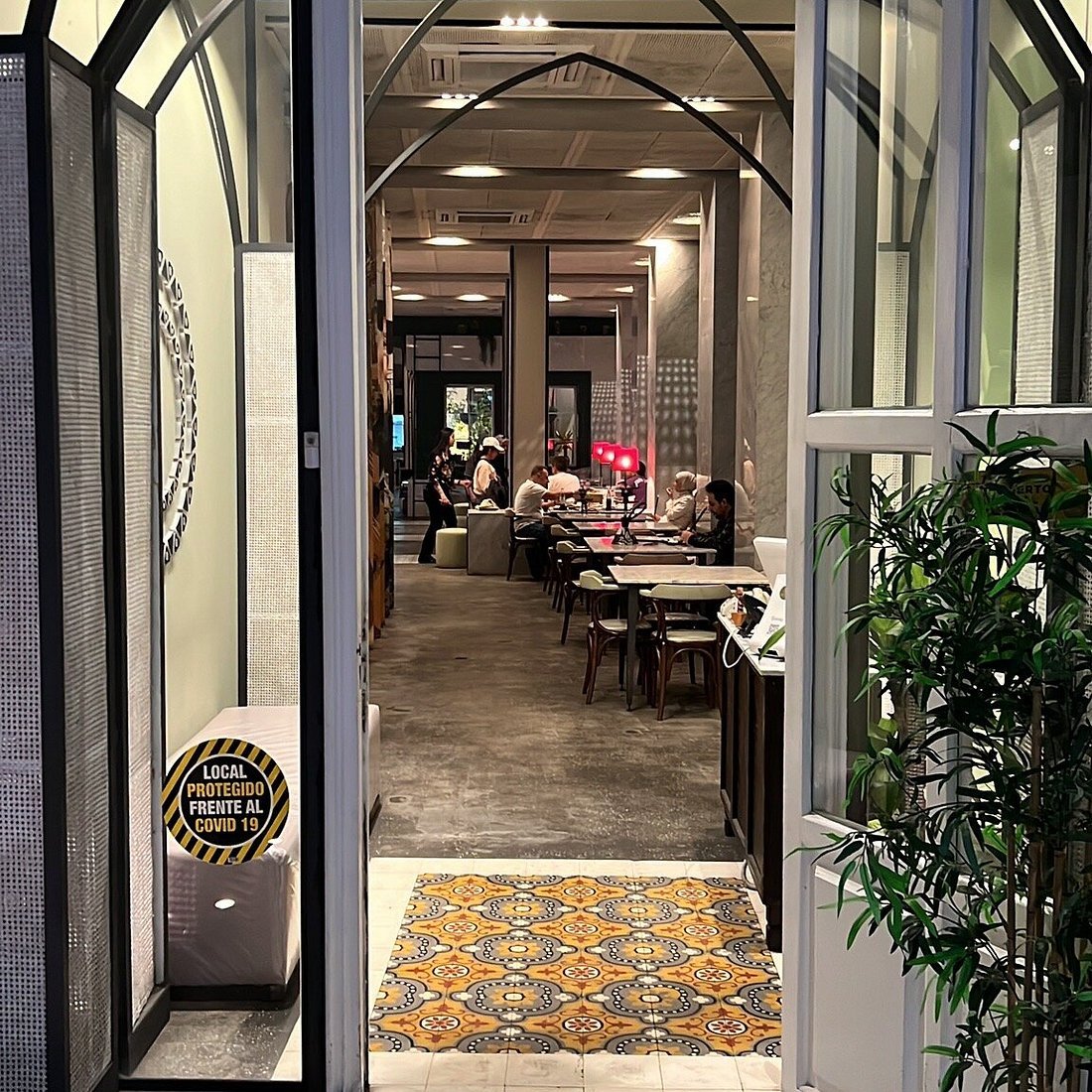 Mazah Restaurant, Barcelona, Spain