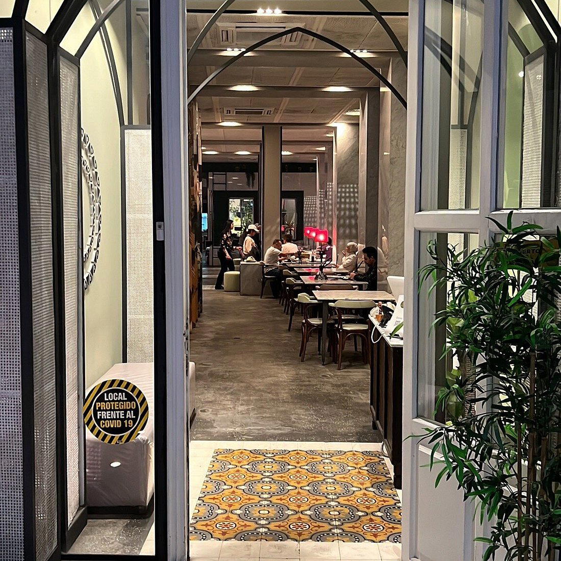 Mazah Restaurant restaurant in Barcelona, Spain