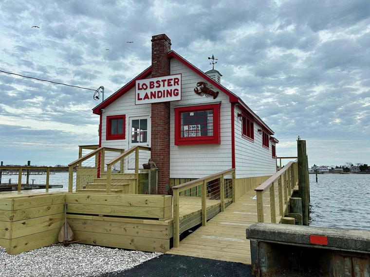 Lobster Landing, Clinton, United States