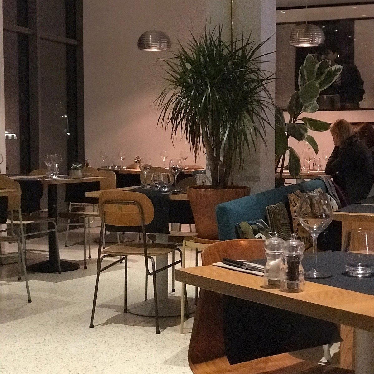 À La Piscine restaurant in Lyon, France