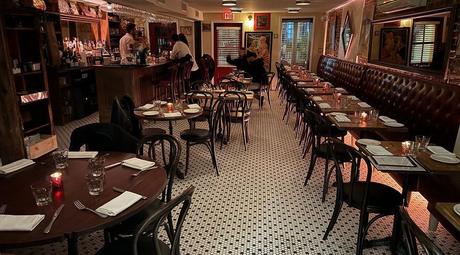 Le Tout Va Bien, Restaurant in New York City