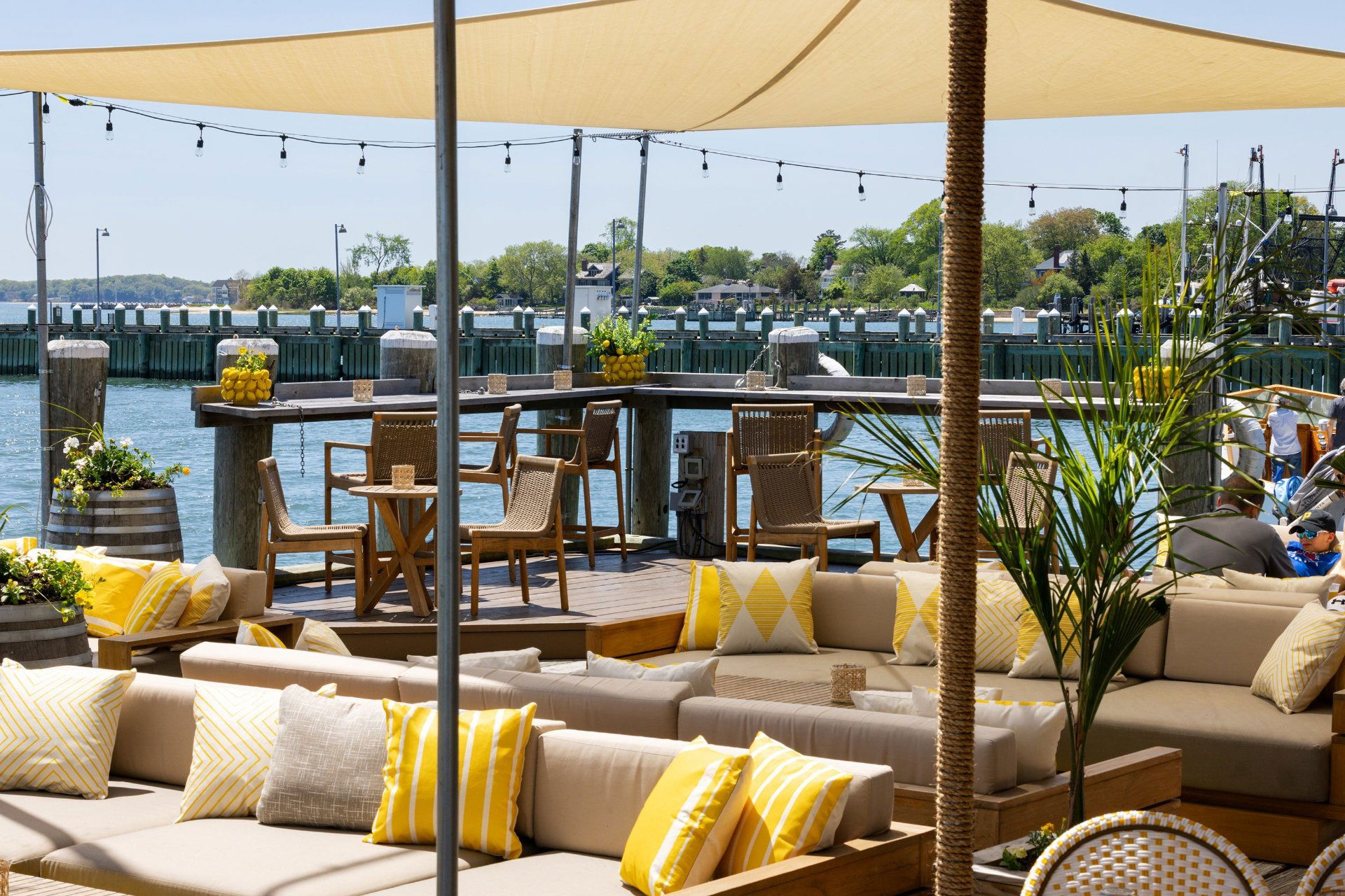 Saylor Beach House, Restaurant in Greenport