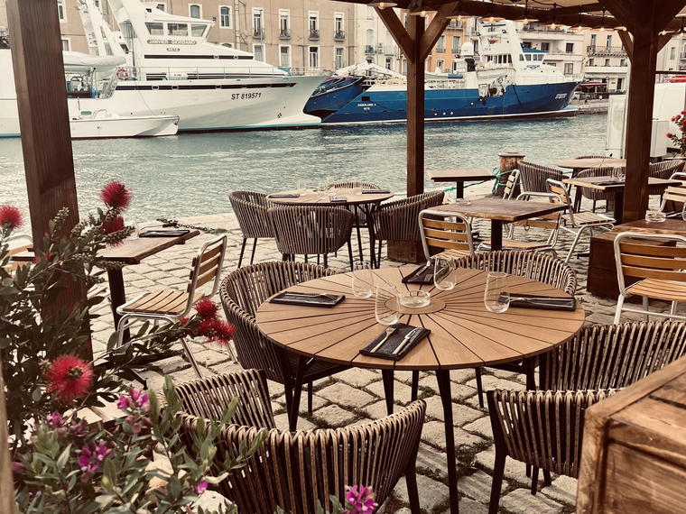 Quai d'en Face, Sète, France