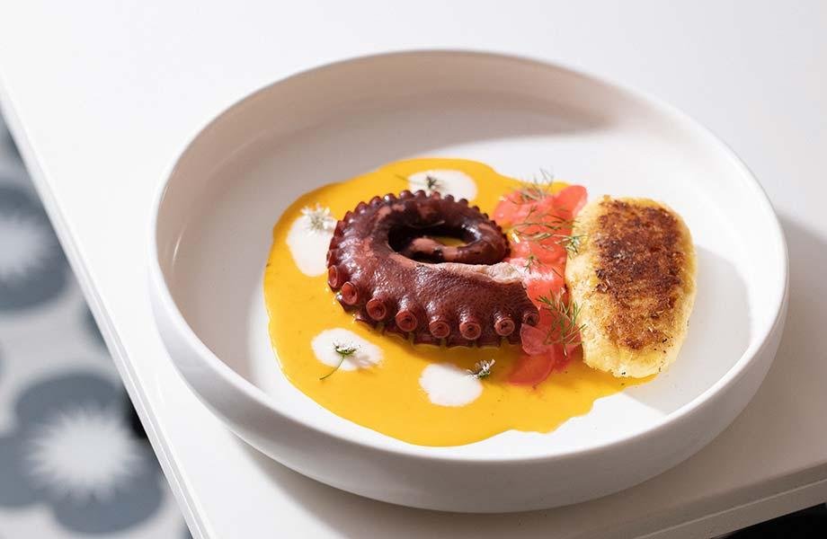 Dos Sucres, Restaurant in Cuenca Canton