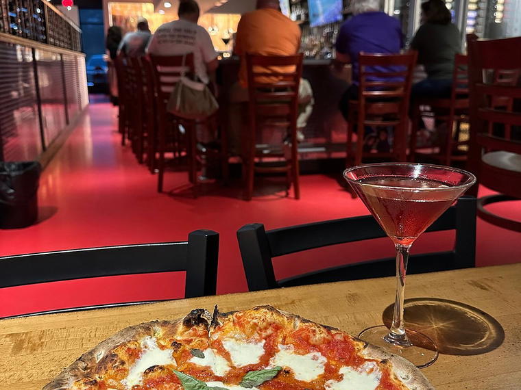 Calabria Brickoven Pizzeria Goodlettsville, Goodlettsville, United States