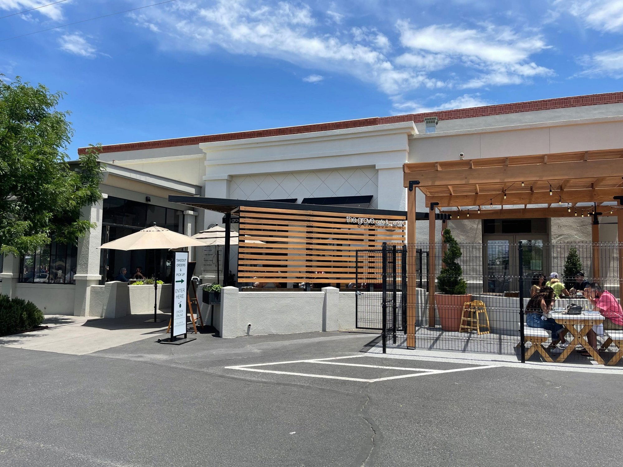The Grove Cafe & Market, Restaurant in Albuquerque