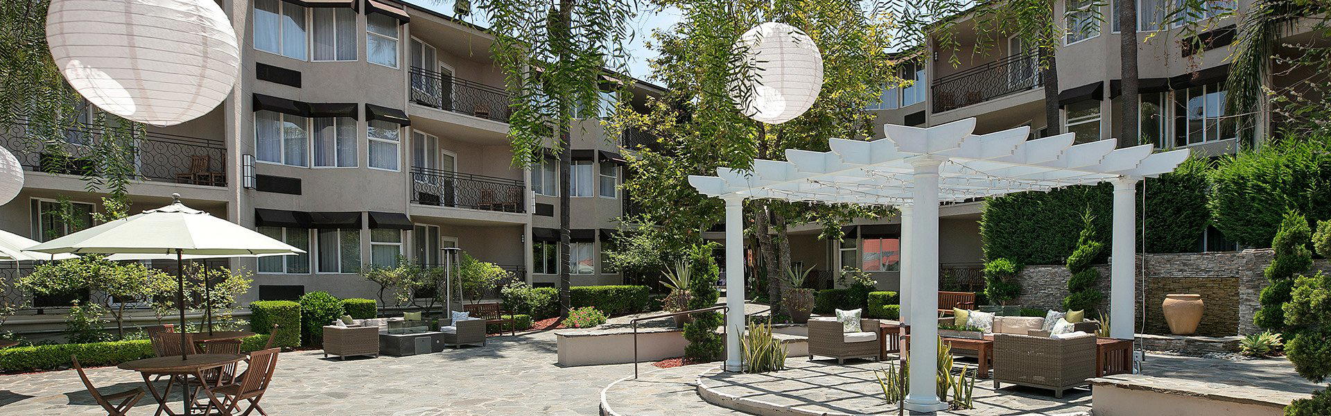 Second Story restaurant in Manhattan Beach, United States