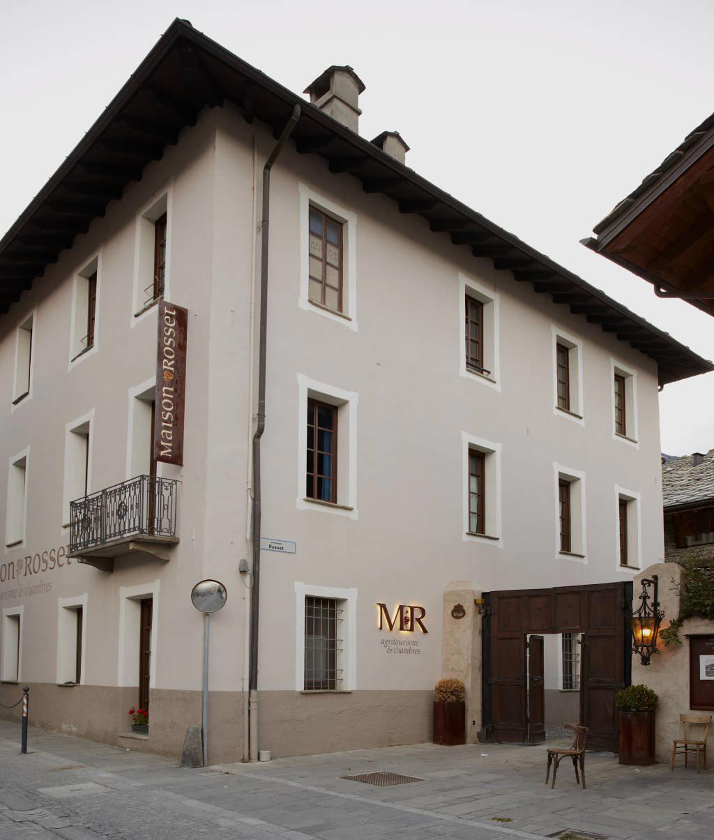 Farmhouse Maison Rosset restaurant in Nus, Italy