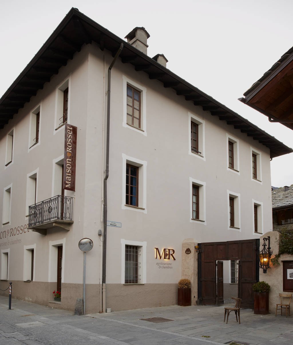 Farmhouse Maison Rosset, Restaurant in Nus