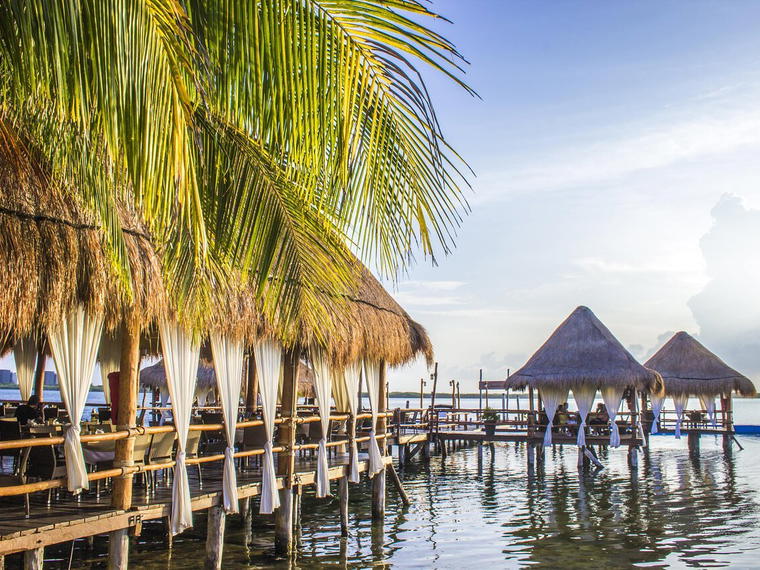 Navíos, Cancún, Mexico