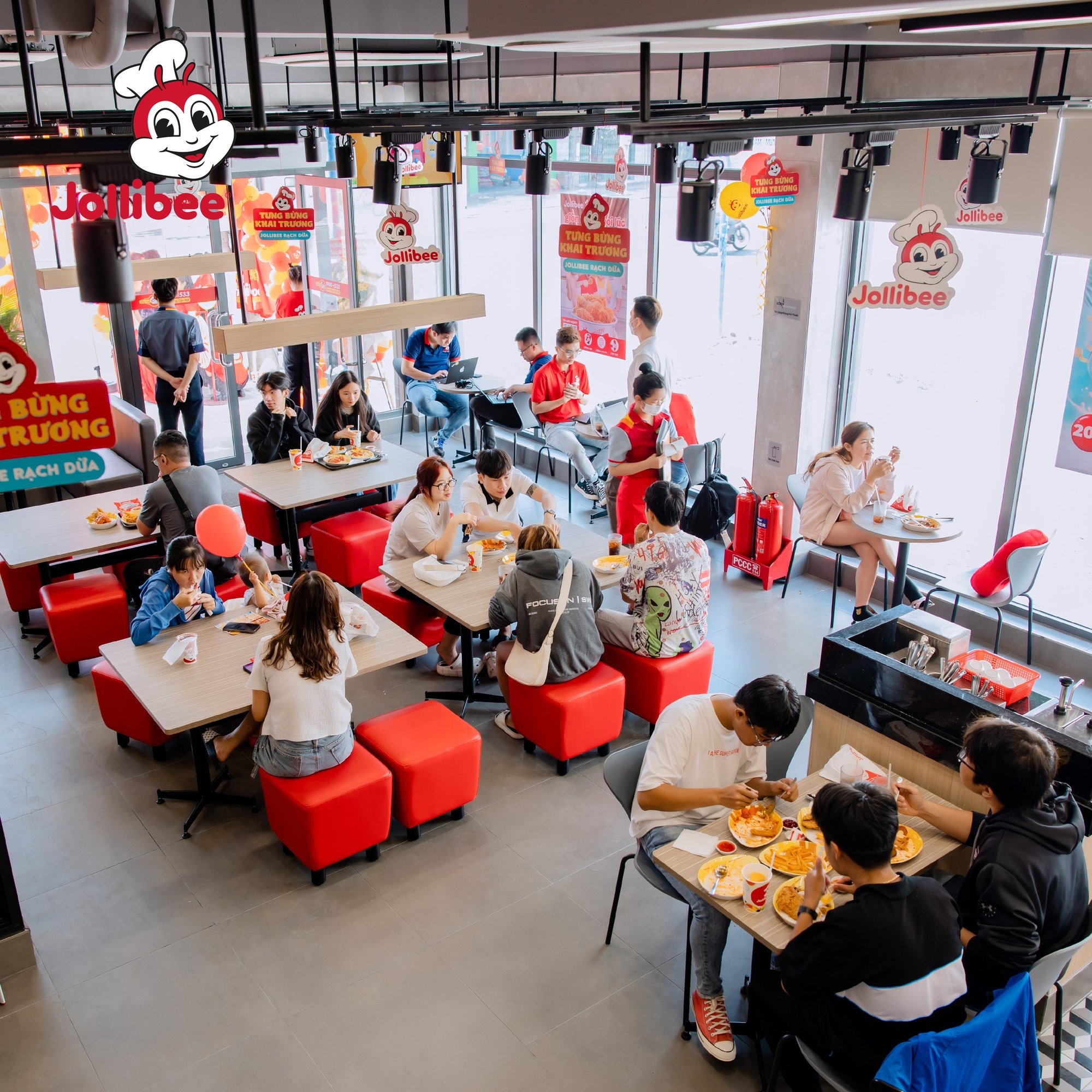 Jollibee Thai Binh restaurant in Thai Binh