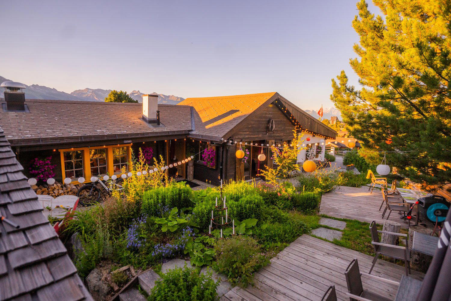 Le Vieux Chalet restaurant in Haute-Nendaz, Switzerland