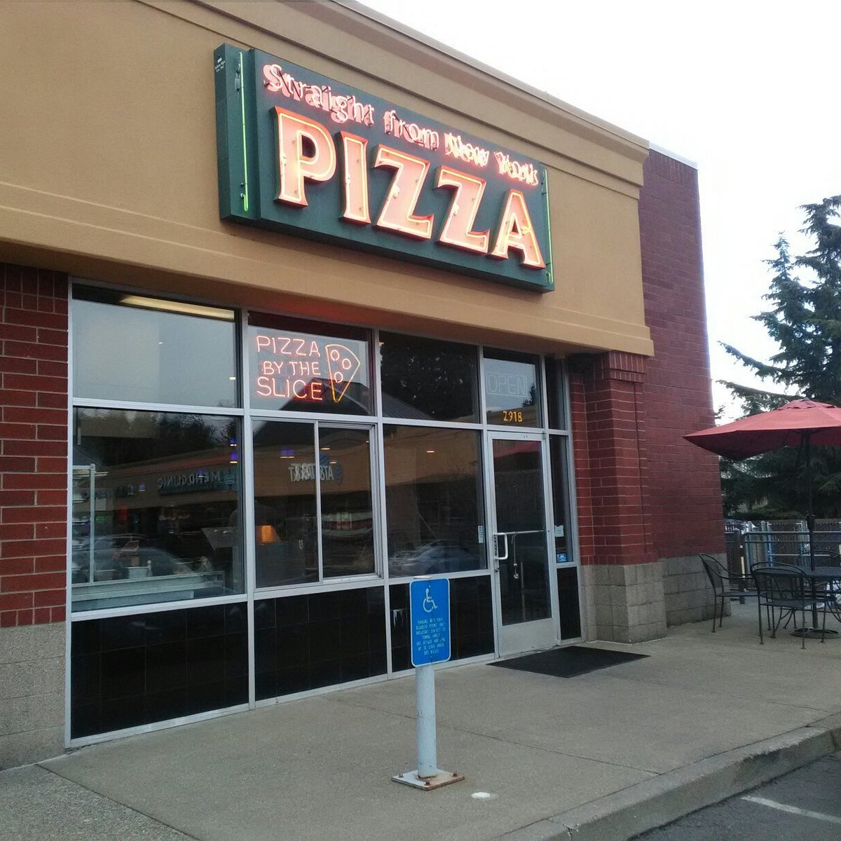 Straight From New York Pizza