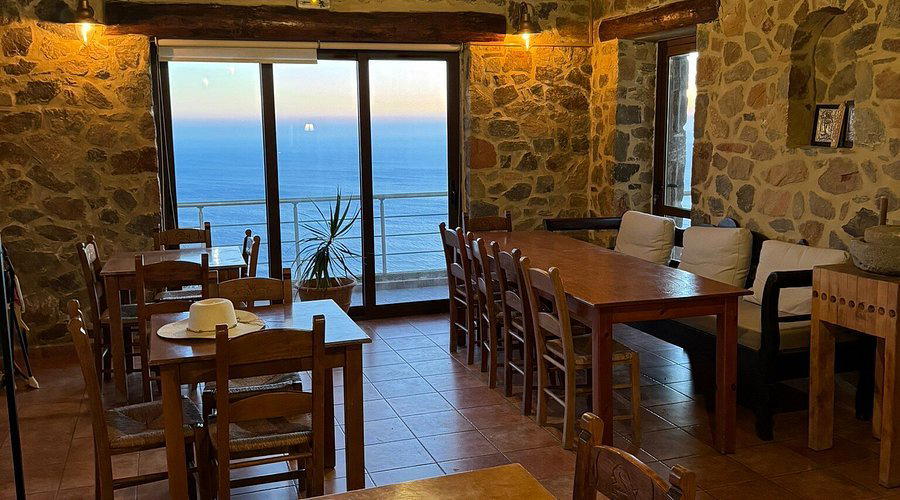 MELTEMI restaurant in Chania