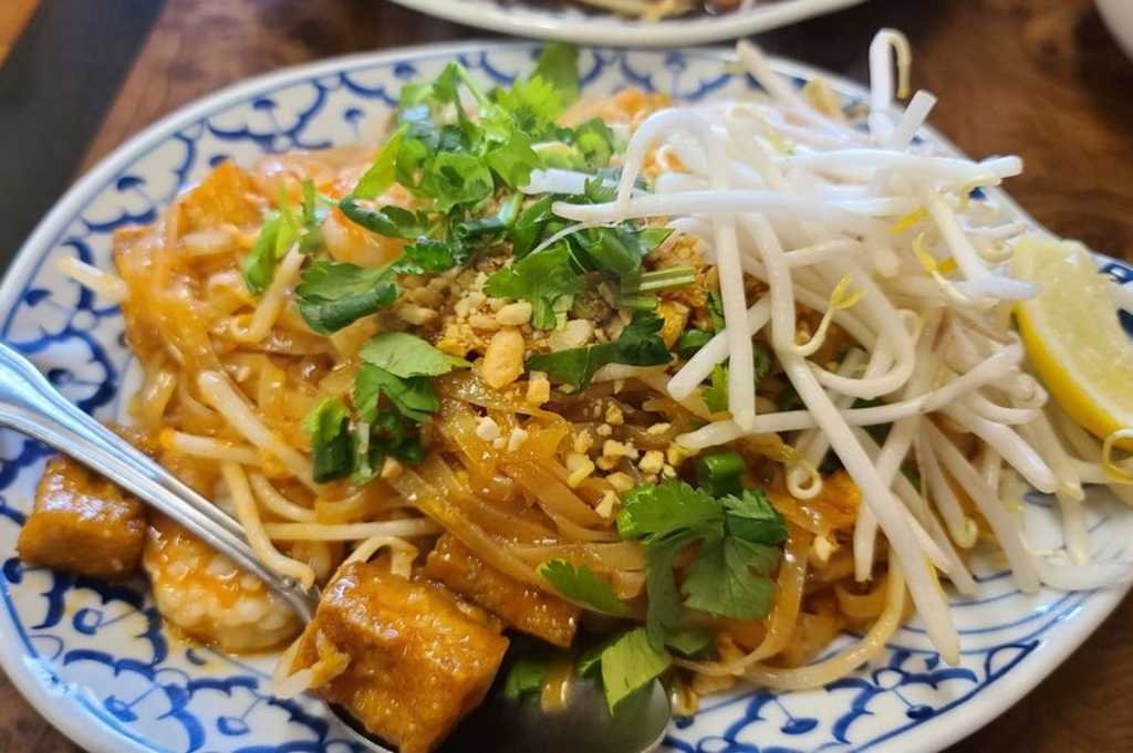 Vientian Cafe restaurant in Oakland, United States
