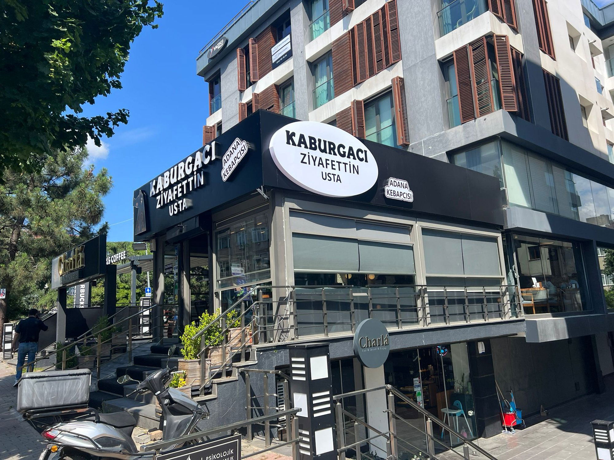 Kaburgacı Ziyafettin Acıbadem, Restaurant in Istanbul