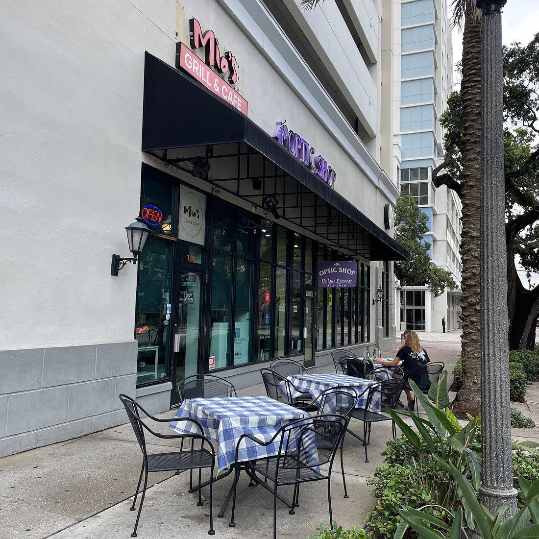 Mio's Grill & Cafe restaurant in St Petersburg, United States