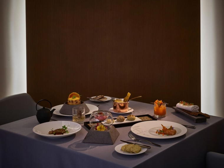 Acacia Dining, Al Ruwais, Qatar