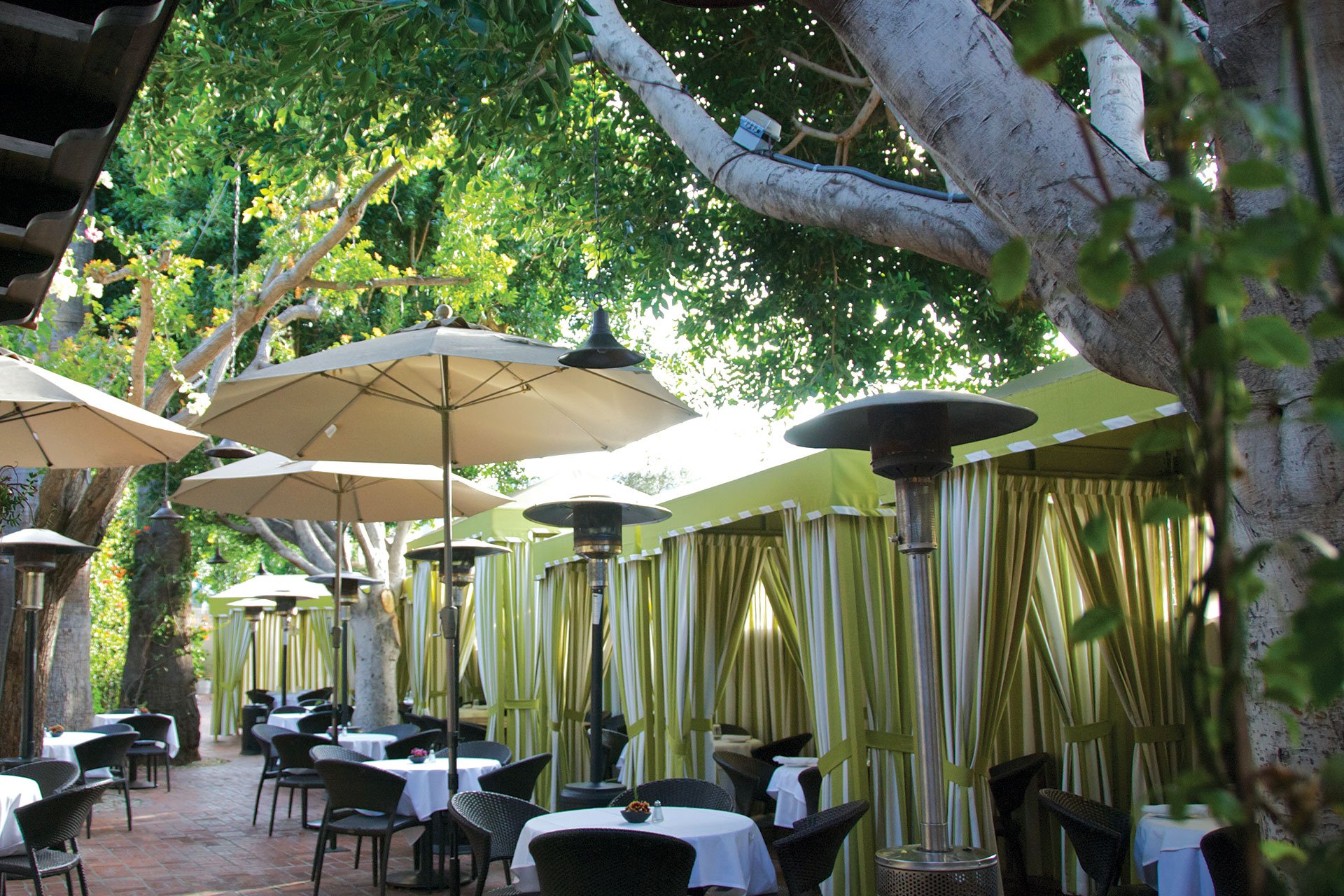 Ca Del Sole restaurant in Toluca Lake, United States